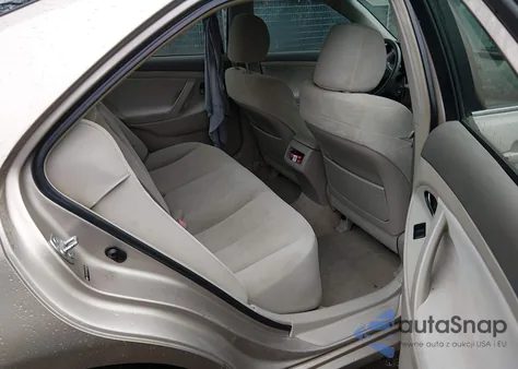 2009 Toyota Camry z USA, uszkodzony, nr VIN 4T1BE46K79U340046